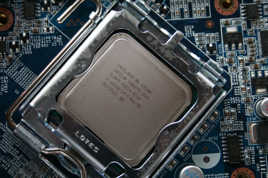Quad-core Processor vs. Dual-core